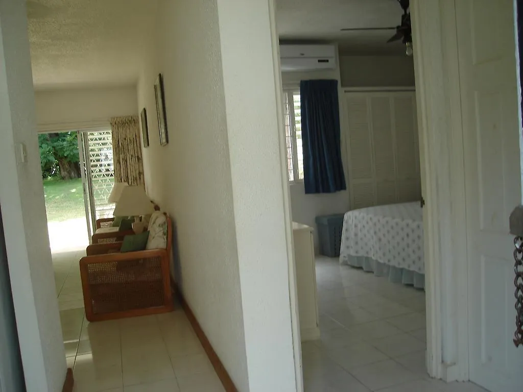 213 Golden Grove, Rockley Apartment Bridgetown